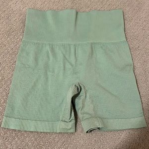 Colsie light green bike shorts